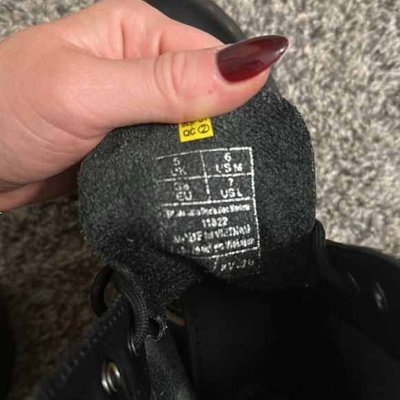 1460 WOMEN'S SMOOTH LEATHER LACE UP BOOTS - Picture 6 of 8